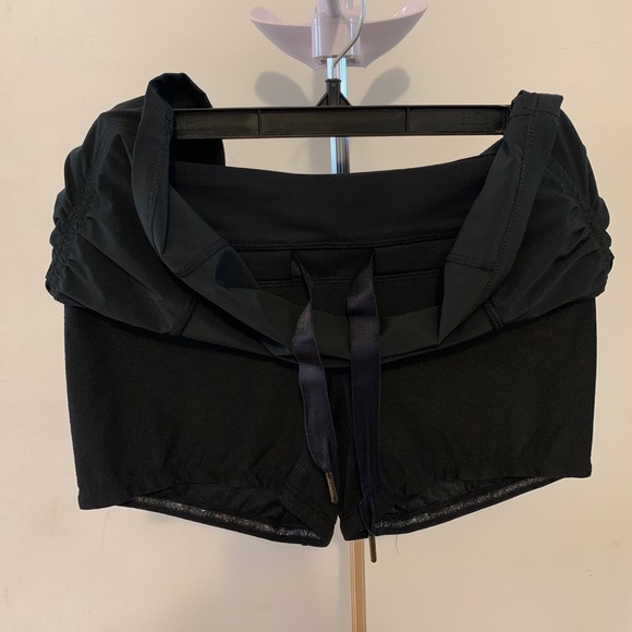 Lululemon Skort Shorts Black EUC 2 - Picture 3 of 8